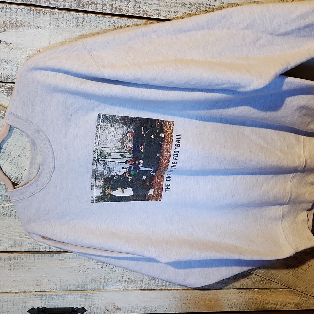 FRIENDS ! Casual Gray Graphic Sweatshirt -M
